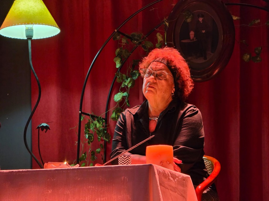 31/10 - La Matriarca en Valeri Montrul Multiespacio